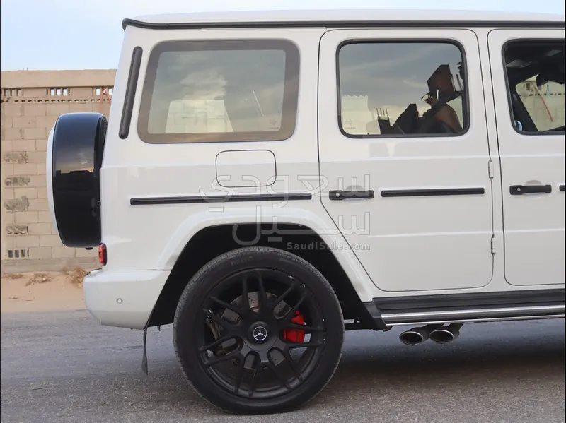 2024 مرسيدس - بنز جي 63 أي إم جي