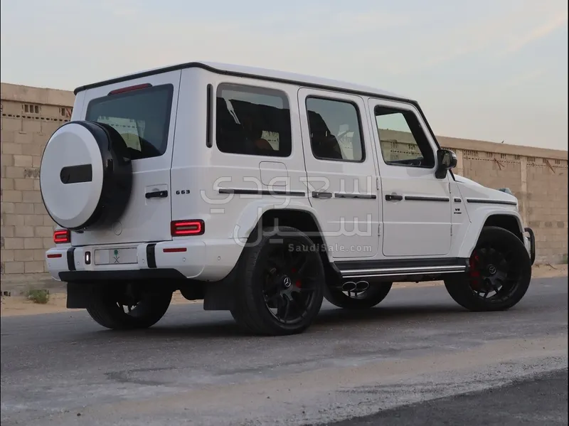 2024 مرسيدس - بنز جي 63 أي إم جي