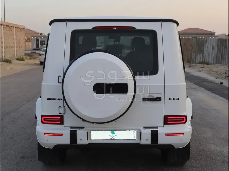 2024 مرسيدس - بنز جي 63 أي إم جي