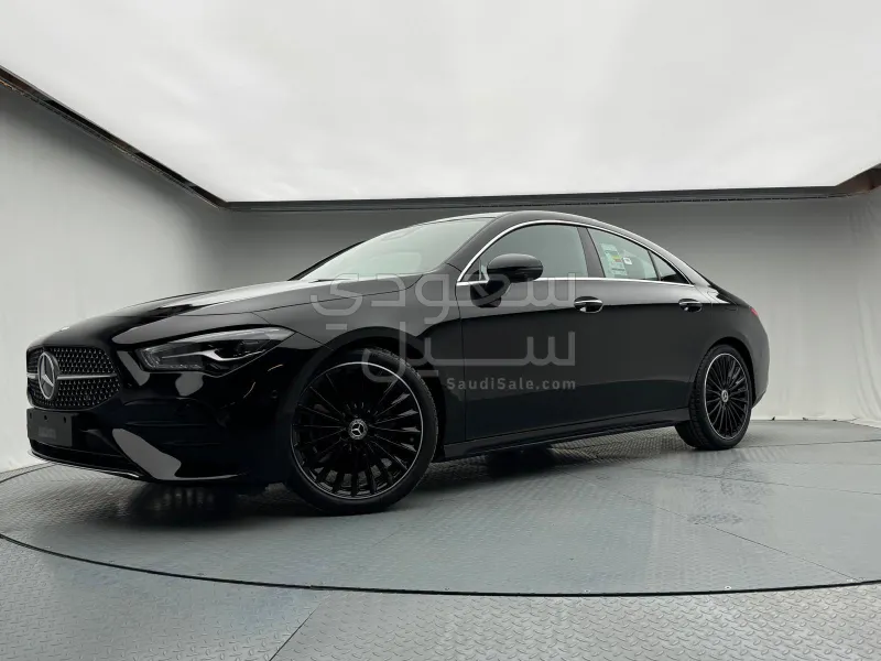 2025 مرسيدس - بنز سي إل أي 200