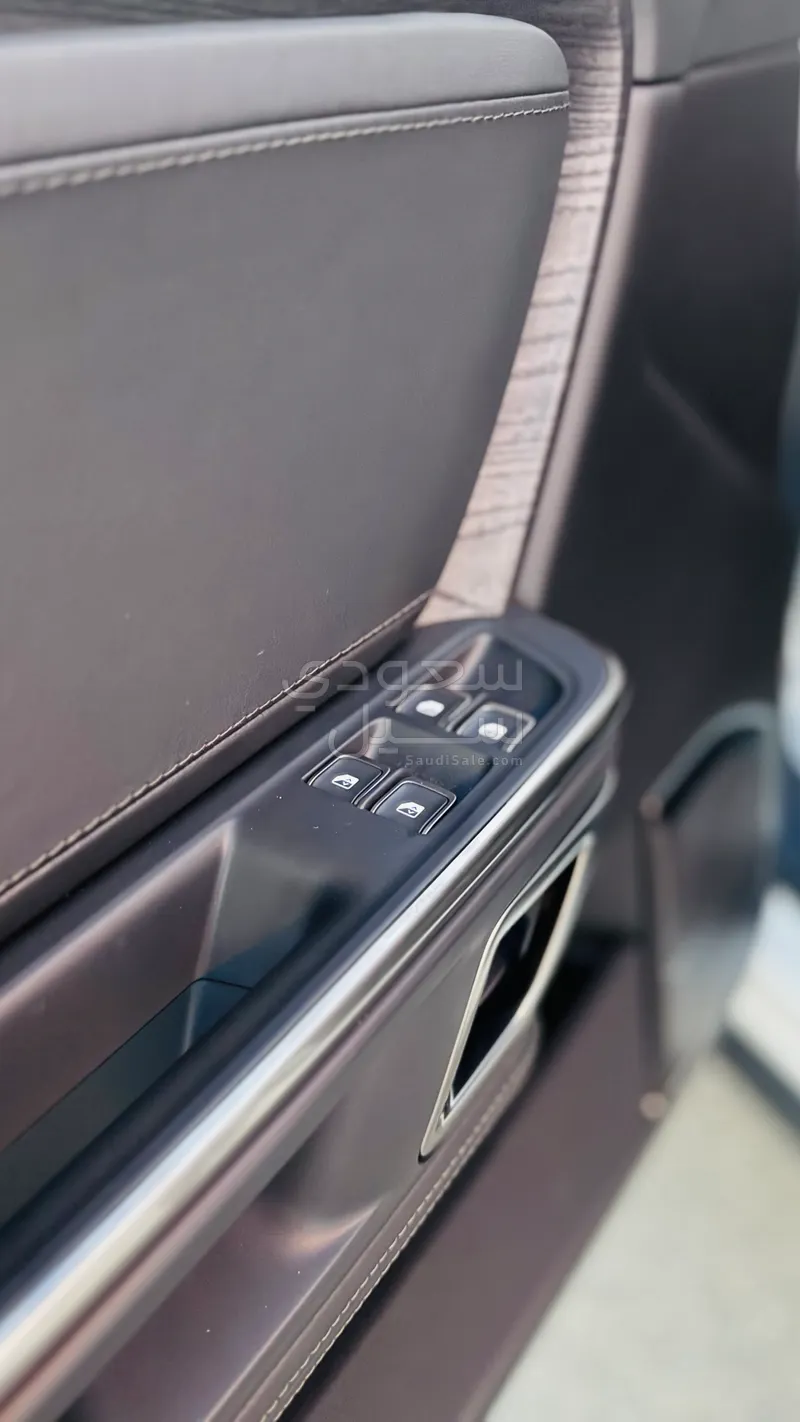 2023 ريفيان أر 1 إس