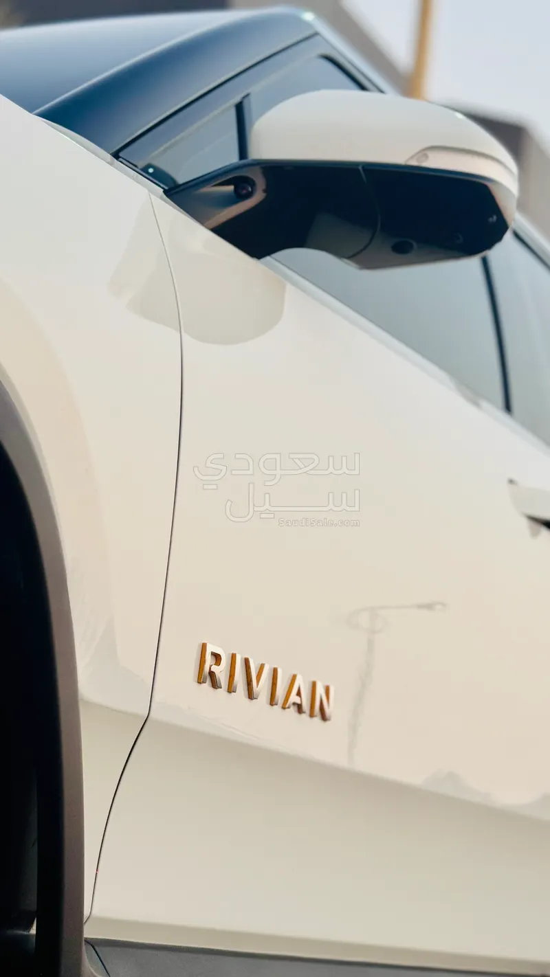 2023 ريفيان أر 1 إس