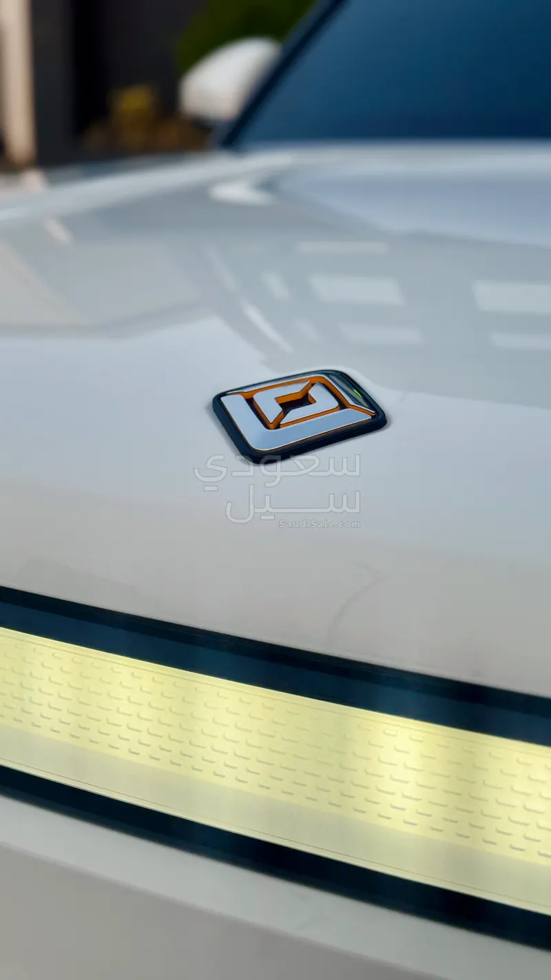 2023 ريفيان أر 1 إس