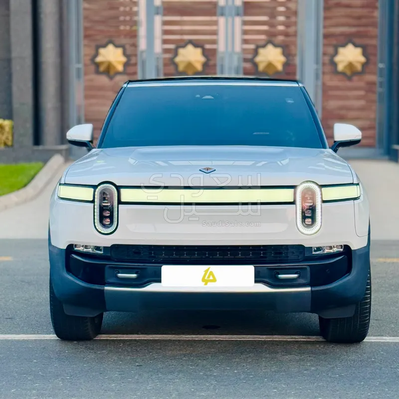 2023 ريفيان أر 1 إس