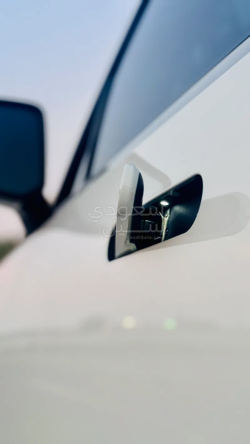 2023 ريفيان أر 1 إس