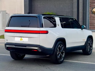 2023 ريفيان أر 1 إس