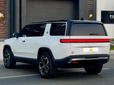 2023 ريفيان أر 1 إس