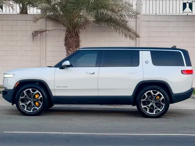 2023 ريفيان أر 1 إس