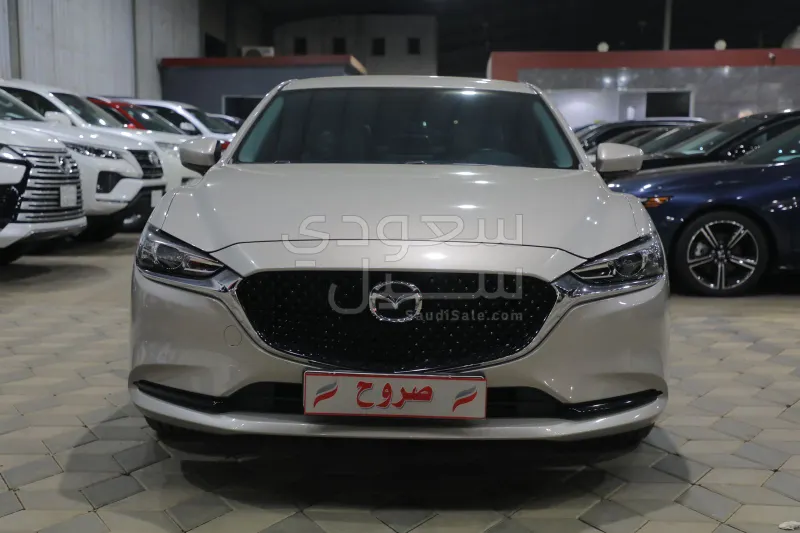 2025 مازدا مازدا 6