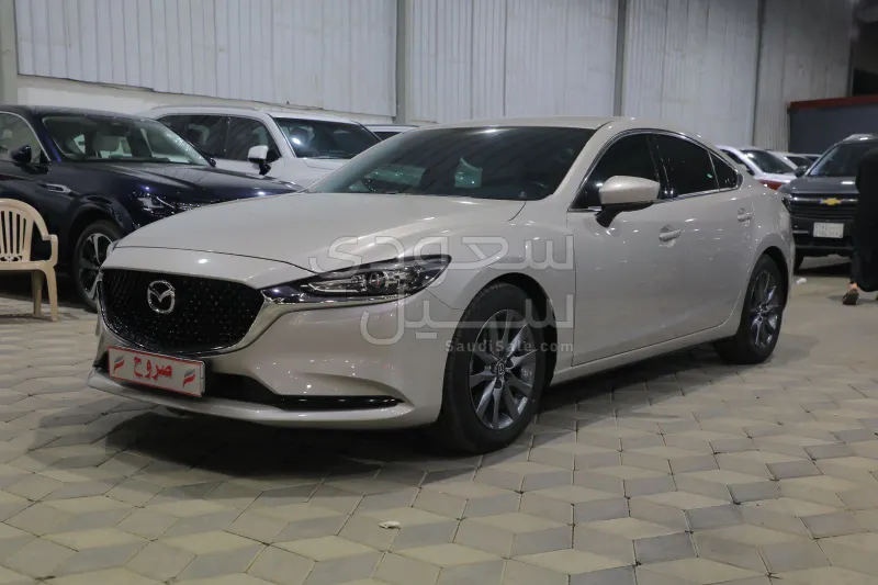 2025 مازدا مازدا 6