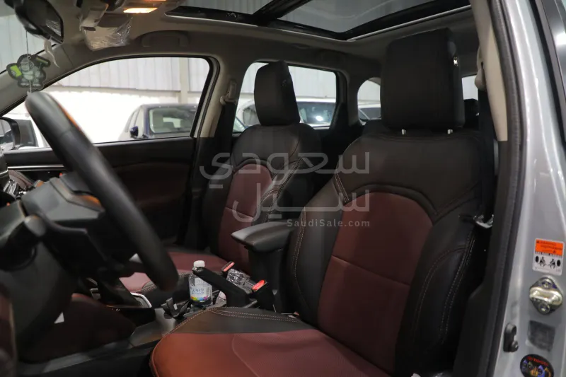 2025 تويوتا اوربان كروزر جي ال اكس