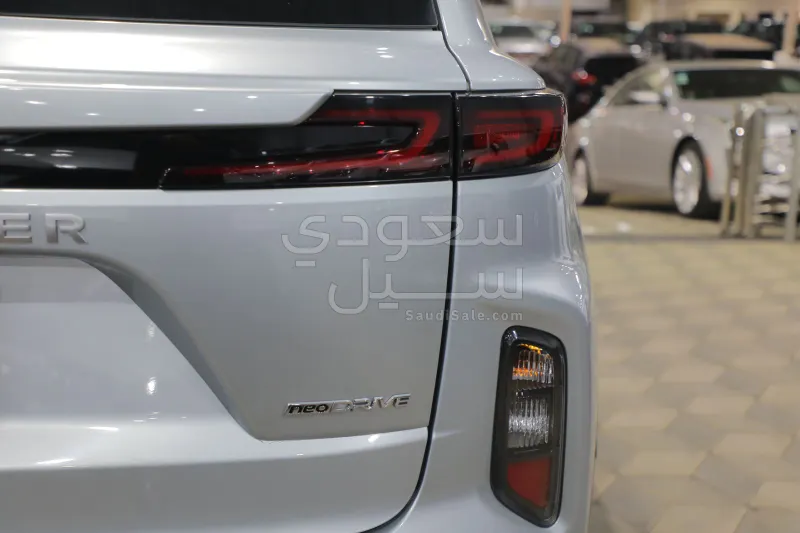 2025 تويوتا اوربان كروزر جي ال اكس