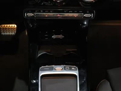 2026 مرسيدس - بنز أي 200