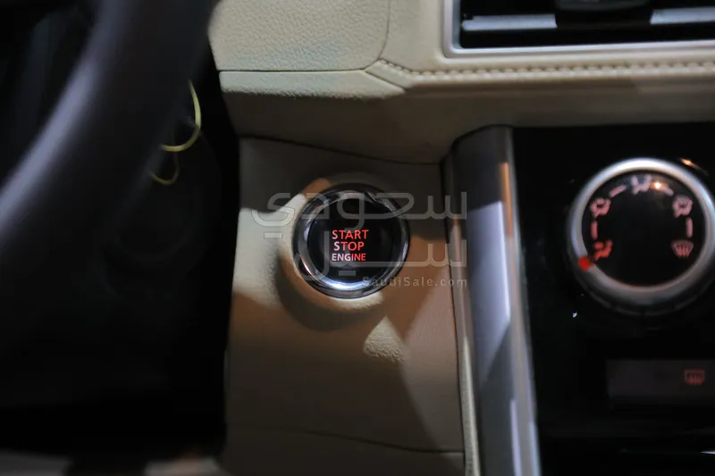 2024 متسوبيشي اكسباندر كروس