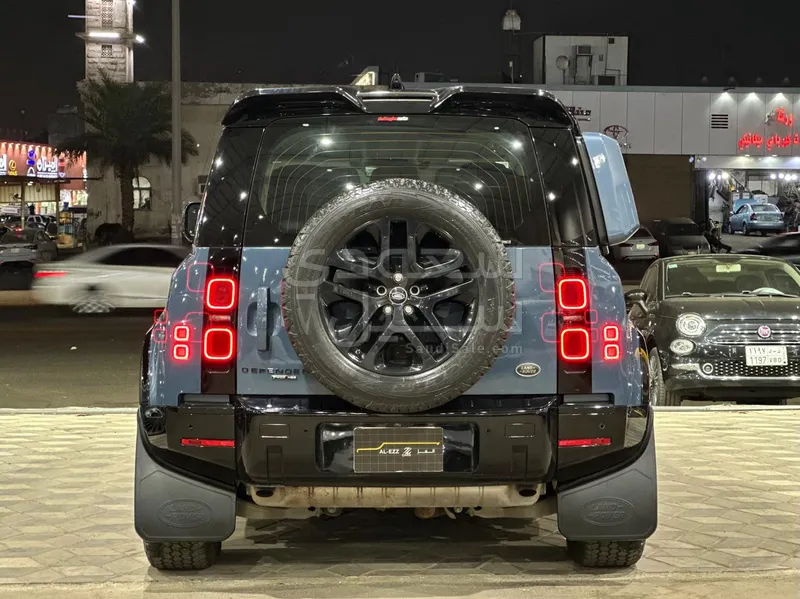 2020 لاند روفر ديفيندر اتش اس اي