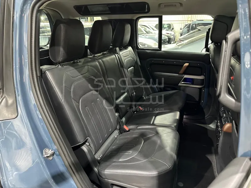 2020 لاند روفر ديفيندر اتش اس اي