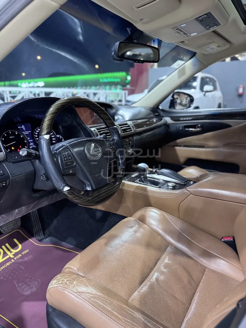 2013 لكزس إل إس 460 إل