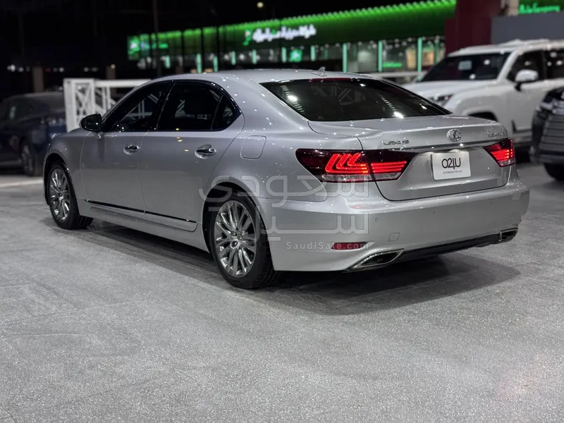 2013 لكزس إل إس 460 إل