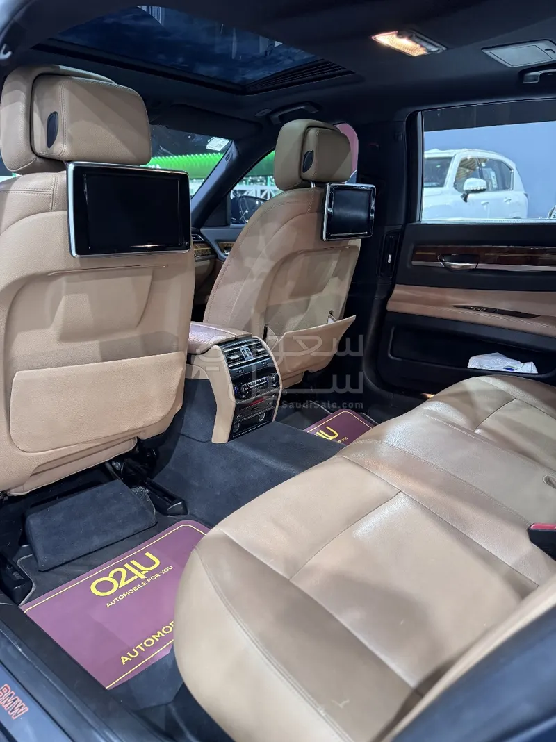 2014 بي ام دبليو الفئة السابعة 730 أي