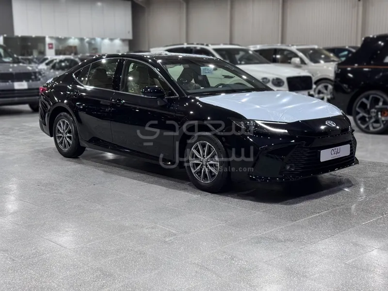 2025 تويوتا كامري