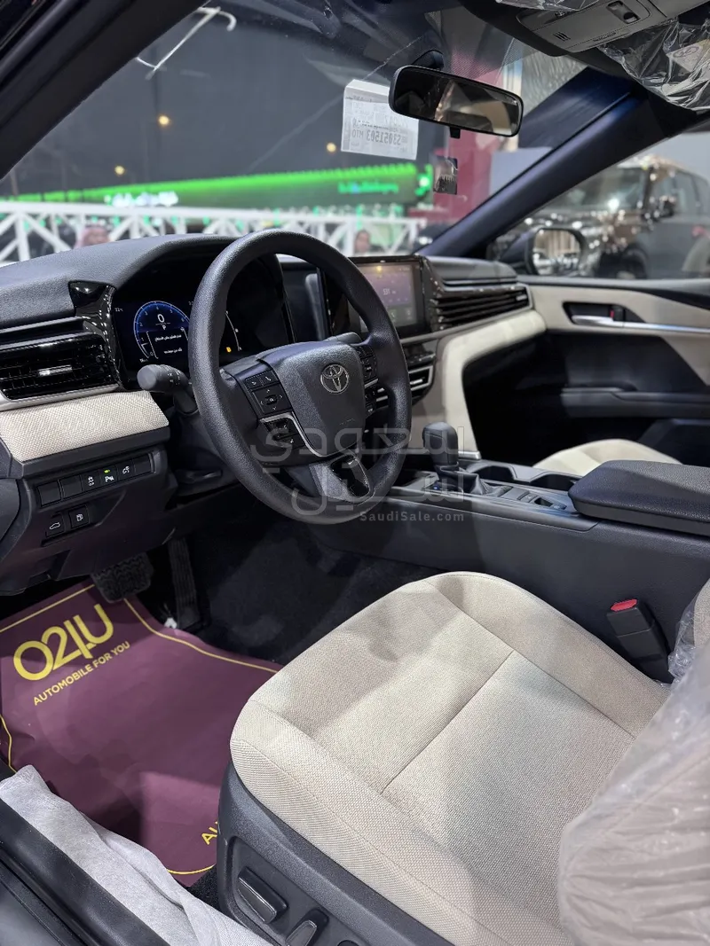 2025 تويوتا كامري