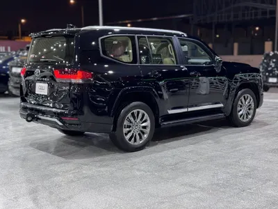 2025 تويوتا لاند كروزر جي اكس ار