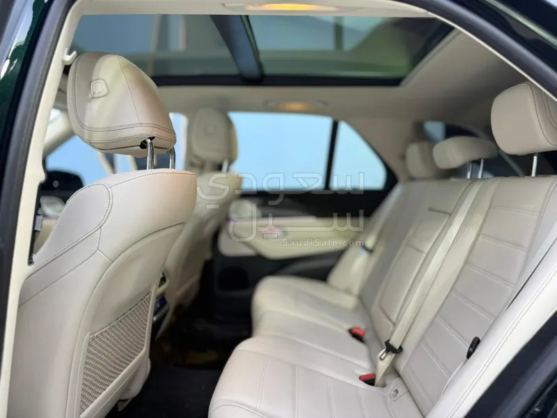 2025 مرسيدس - بنز جي إل إي 450