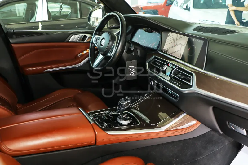 2022 بي ام دبليو الفئة اكس 7