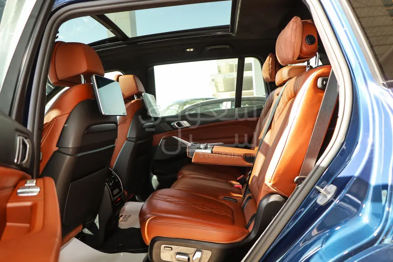 2022 بي ام دبليو الفئة اكس 7