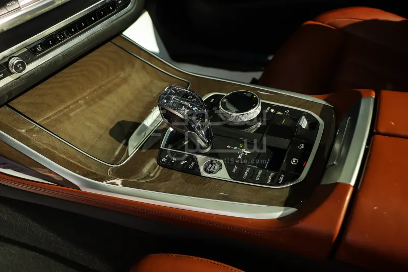 2022 بي ام دبليو الفئة اكس 7