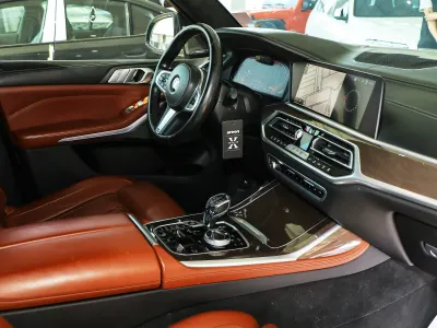 2022 بي ام دبليو الفئة اكس 7