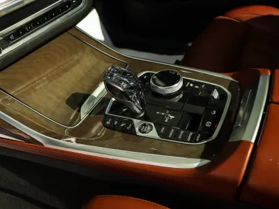 2022 بي ام دبليو الفئة اكس 7