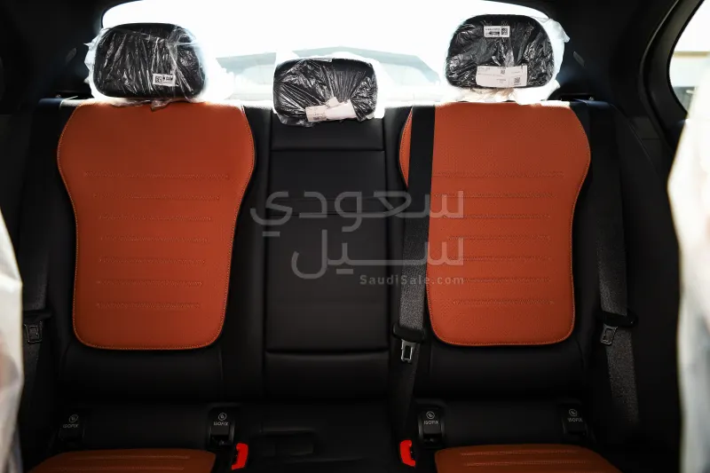 2025 مرسيدس - بنز سي 200