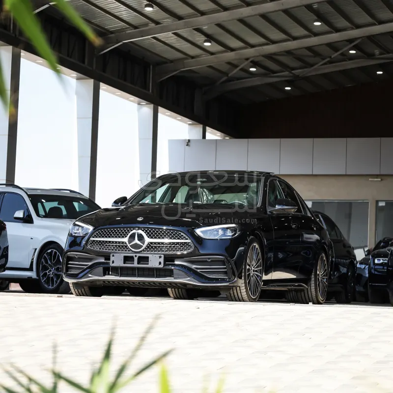 2025 مرسيدس - بنز سي 200