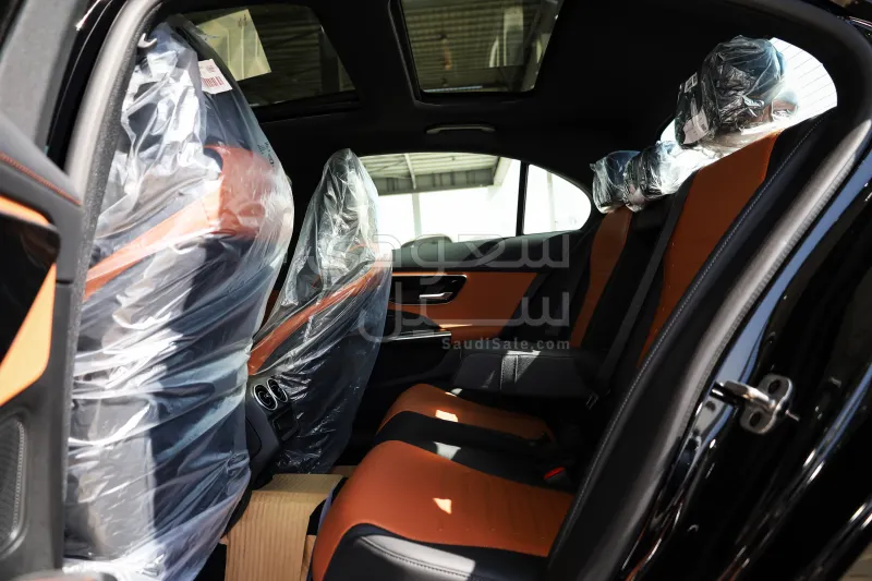 2025 مرسيدس - بنز سي 200