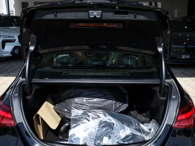 2025 مرسيدس - بنز سي 200