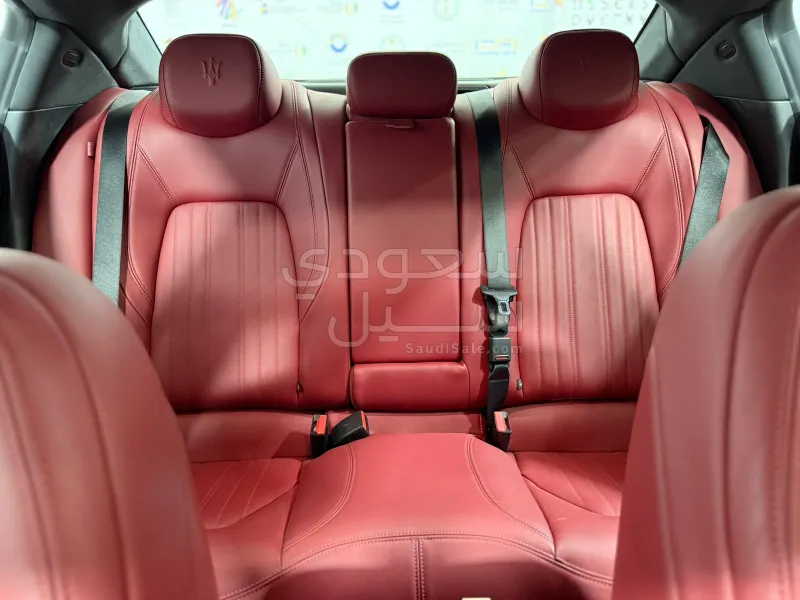 2022 مازيراتي جيبلي جي تي