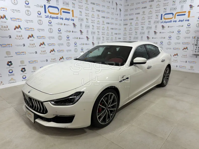 2022 مازيراتي جيبلي جي تي