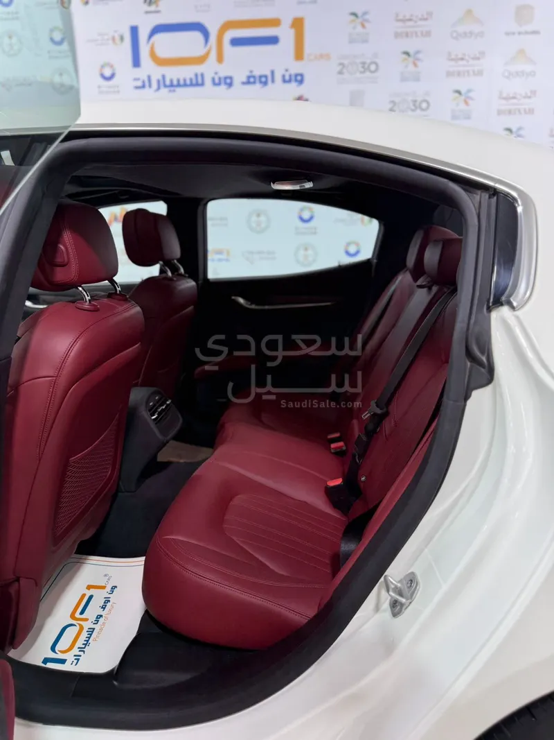 2022 مازيراتي جيبلي جي تي