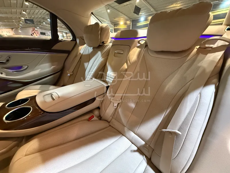 2015 مرسيدس - بنز إس 400