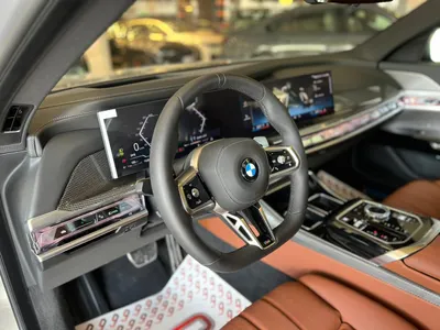 2026 بي ام دبليو الفئة السابعة 735أي