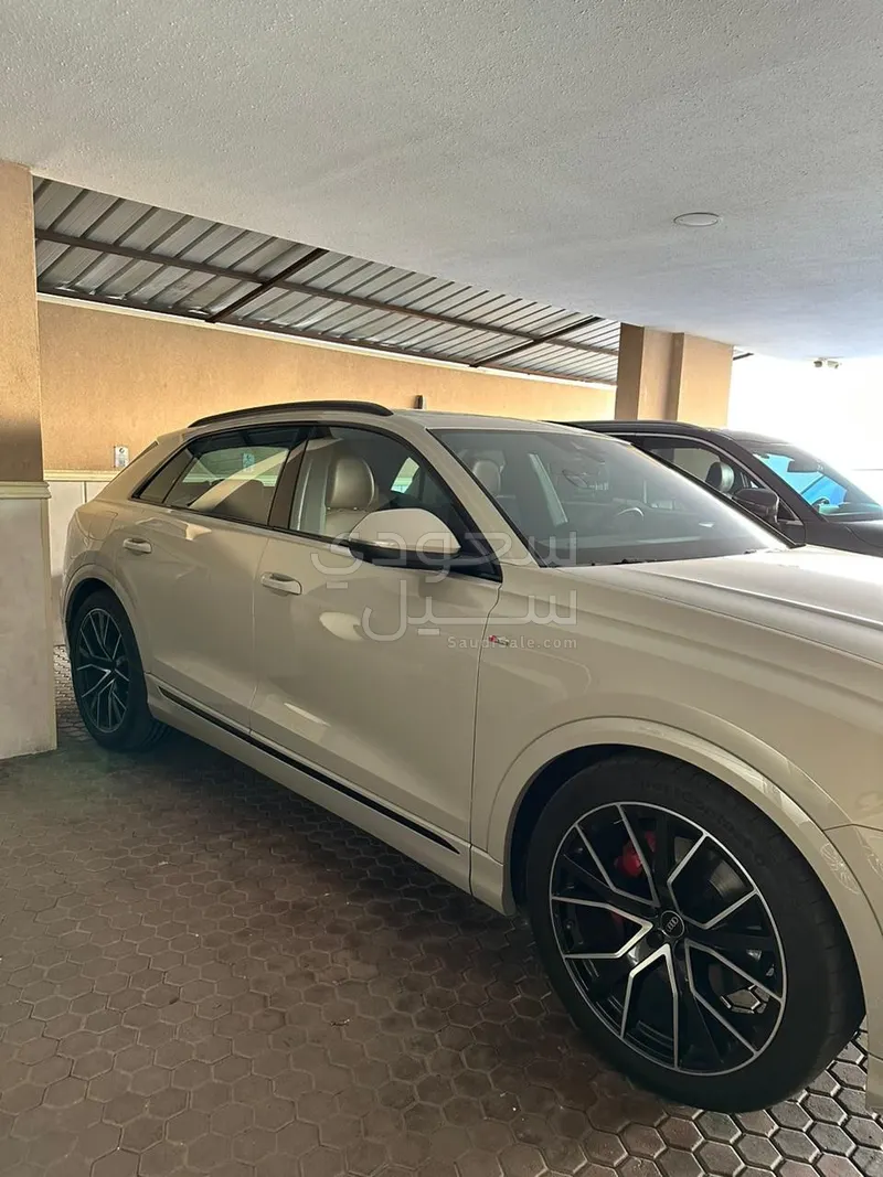 2021 اودي كيو 8 كواترو 55 تي اف اس اي