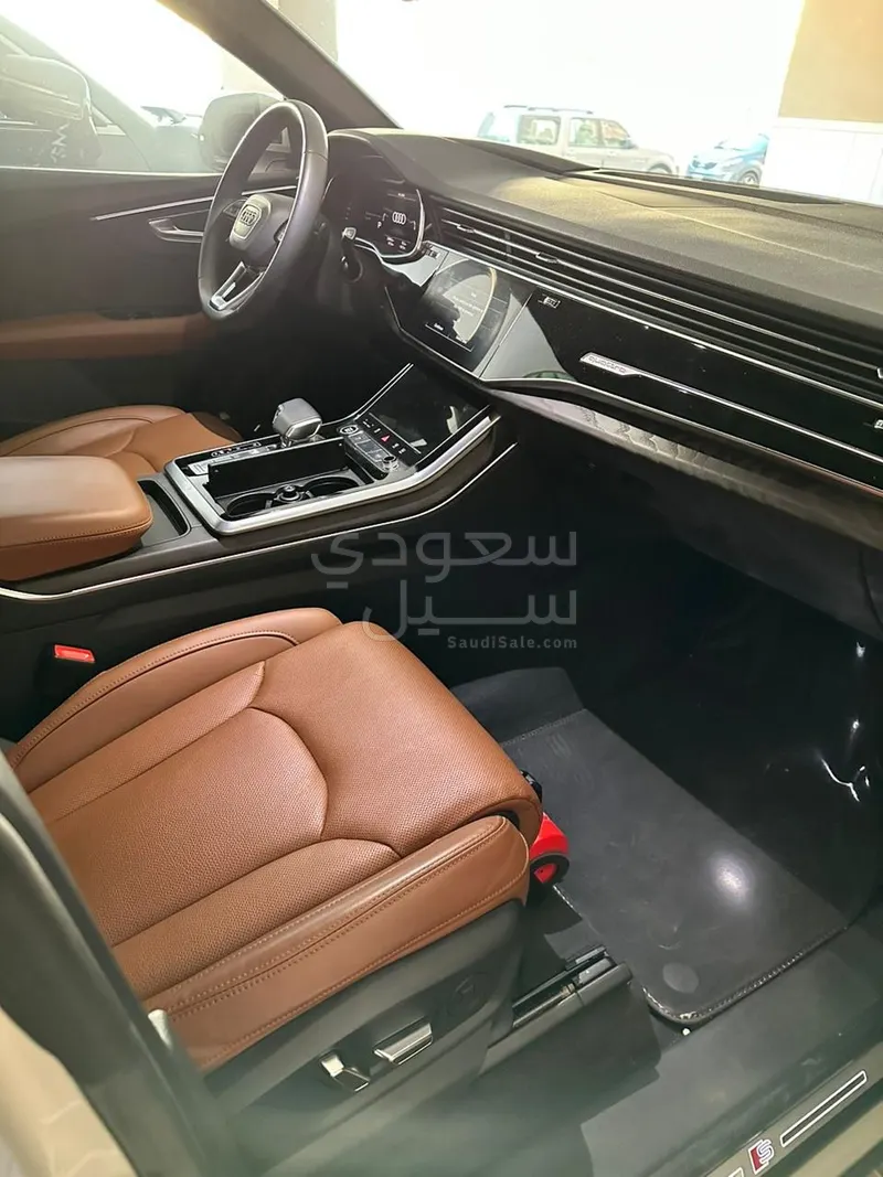 2021 اودي كيو 8 كواترو 55 تي اف اس اي