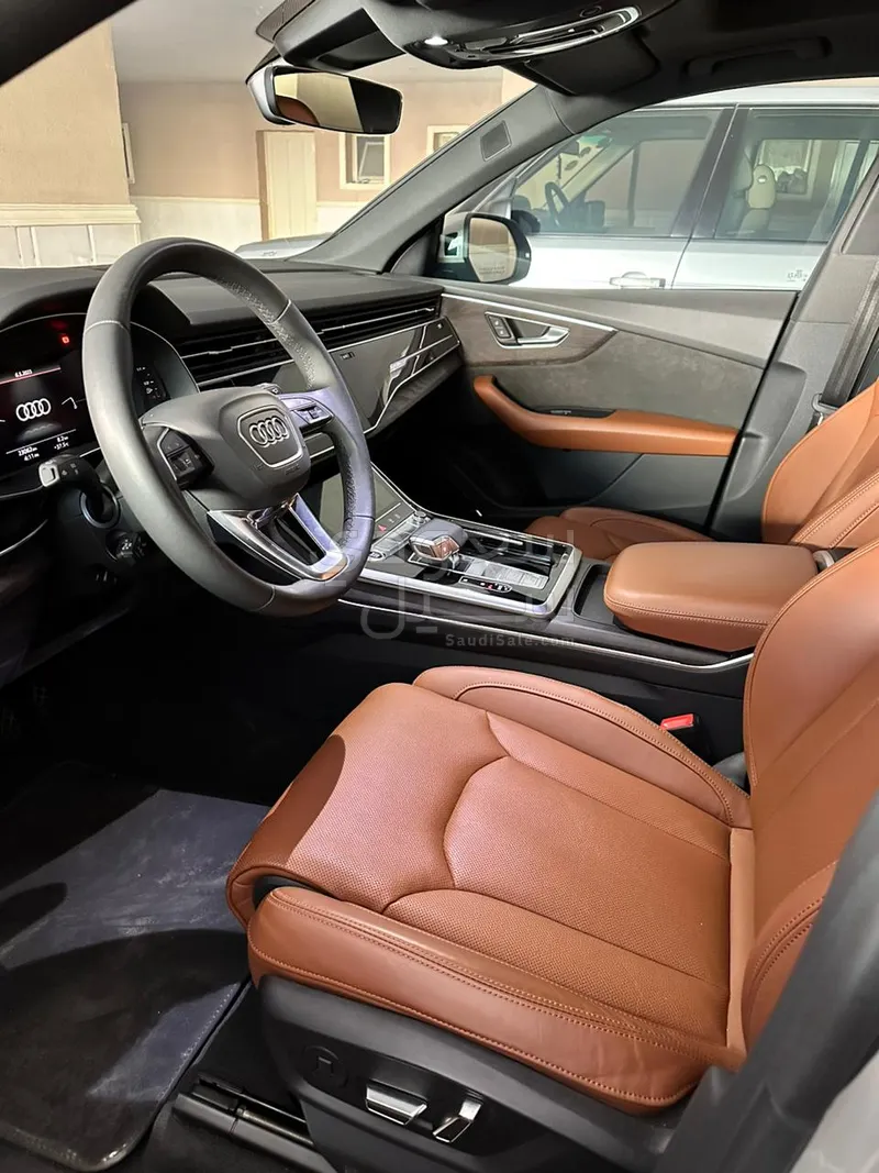 2021 اودي كيو 8 كواترو 55 تي اف اس اي