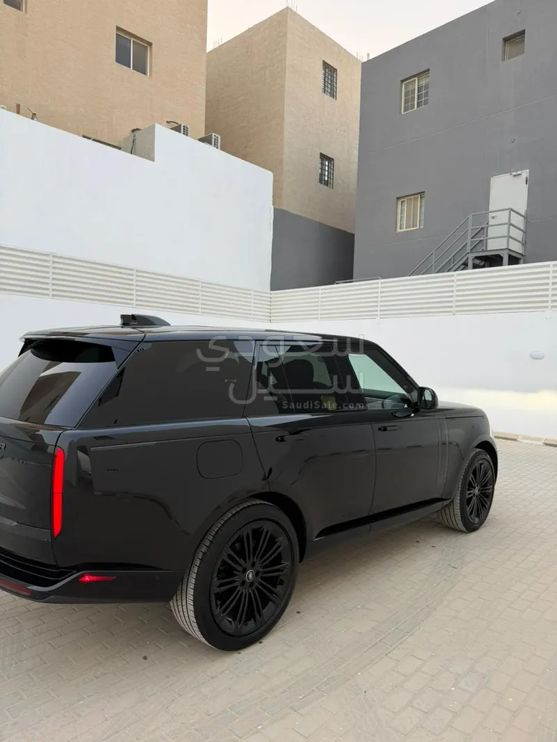 2025 لاند روفر رينج روفر اتش اس اي