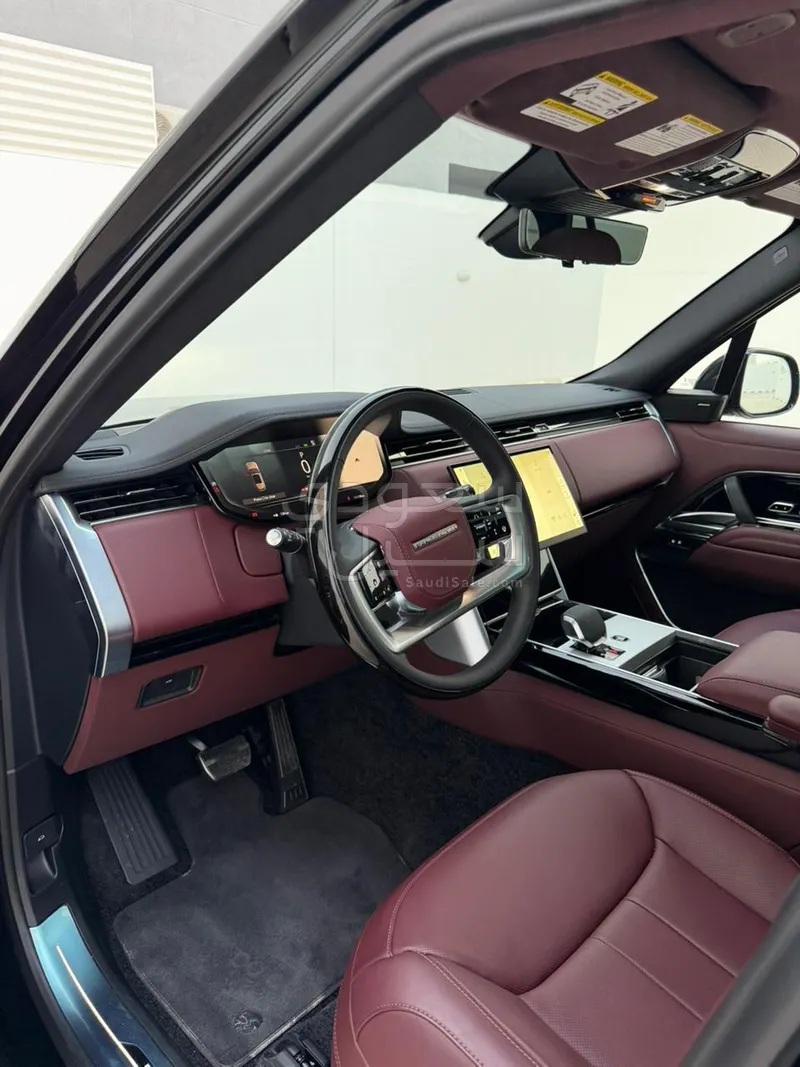 2025 لاند روفر رينج روفر اتش اس اي