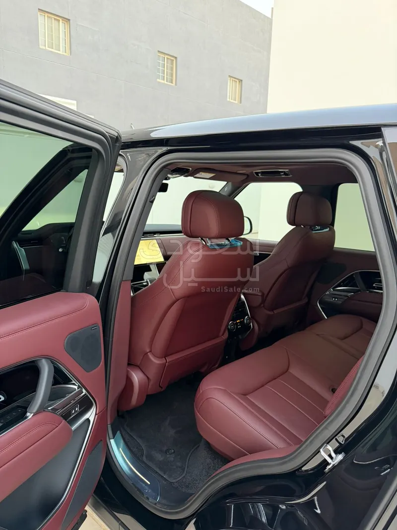 2025 لاند روفر رينج روفر اتش اس اي