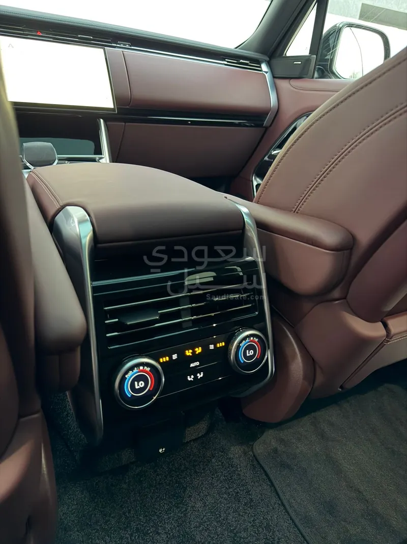 2025 لاند روفر رينج روفر اتش اس اي