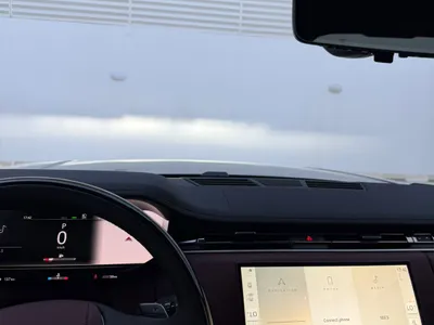 2025 لاند روفر رينج روفر اتش اس اي