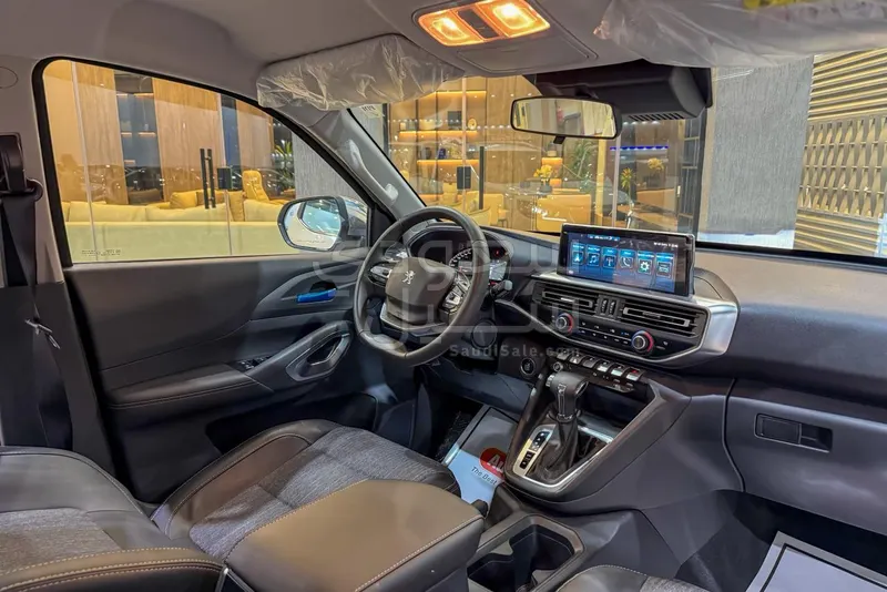 2023 بيجو بيك اب